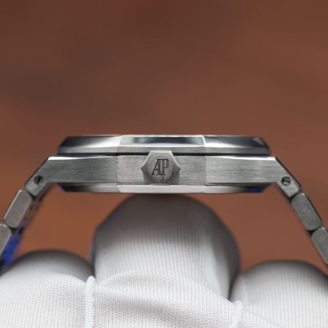 Audemars Piguet Royal Oak 15450ST.OO.1256ST.02 Image 2